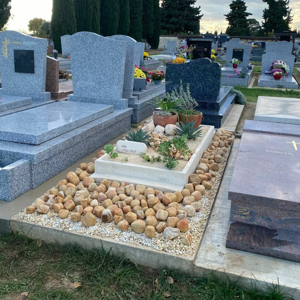 Sépulture végétale Nimes